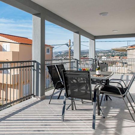 Kaštel Stari Apartments Zilic מראה חיצוני תמונה
