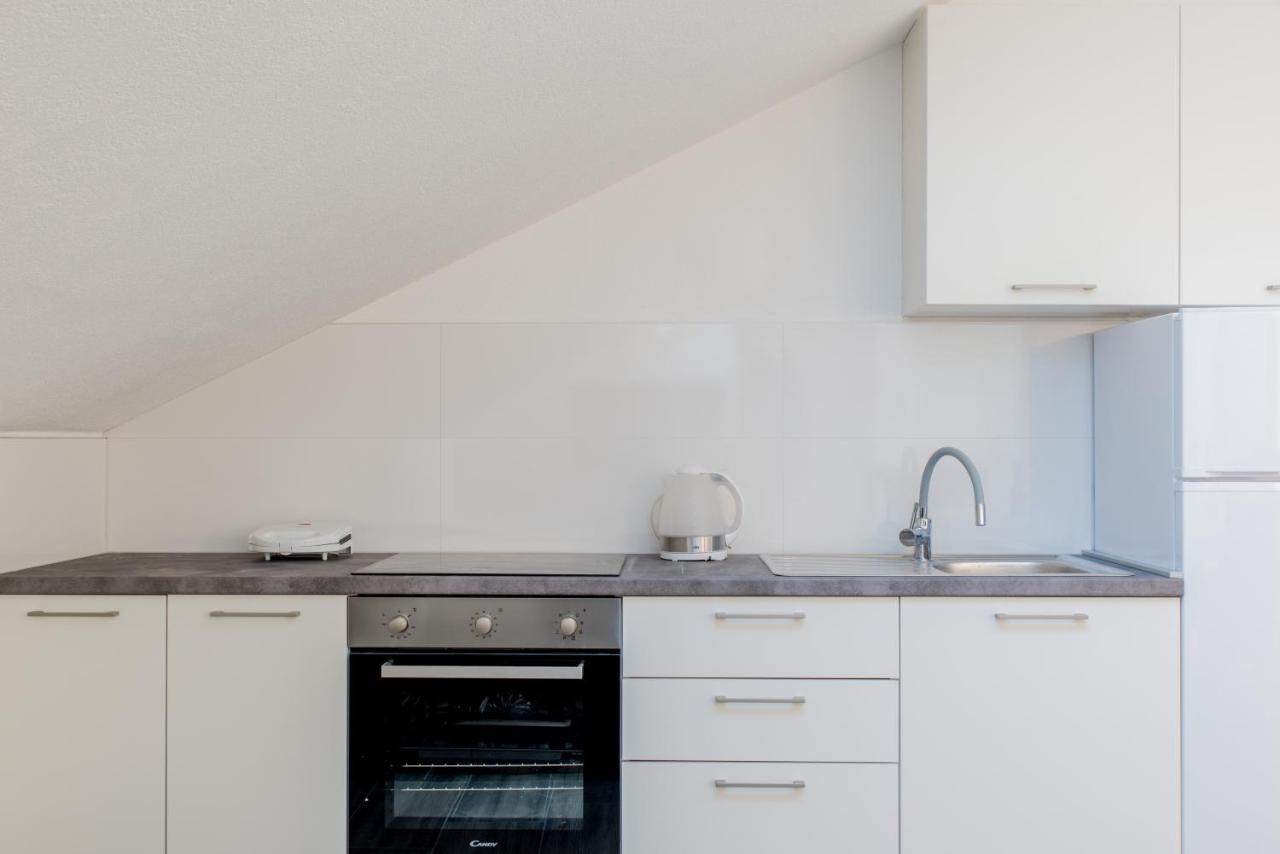 Kaštel Stari Apartments Zilic מראה חיצוני תמונה