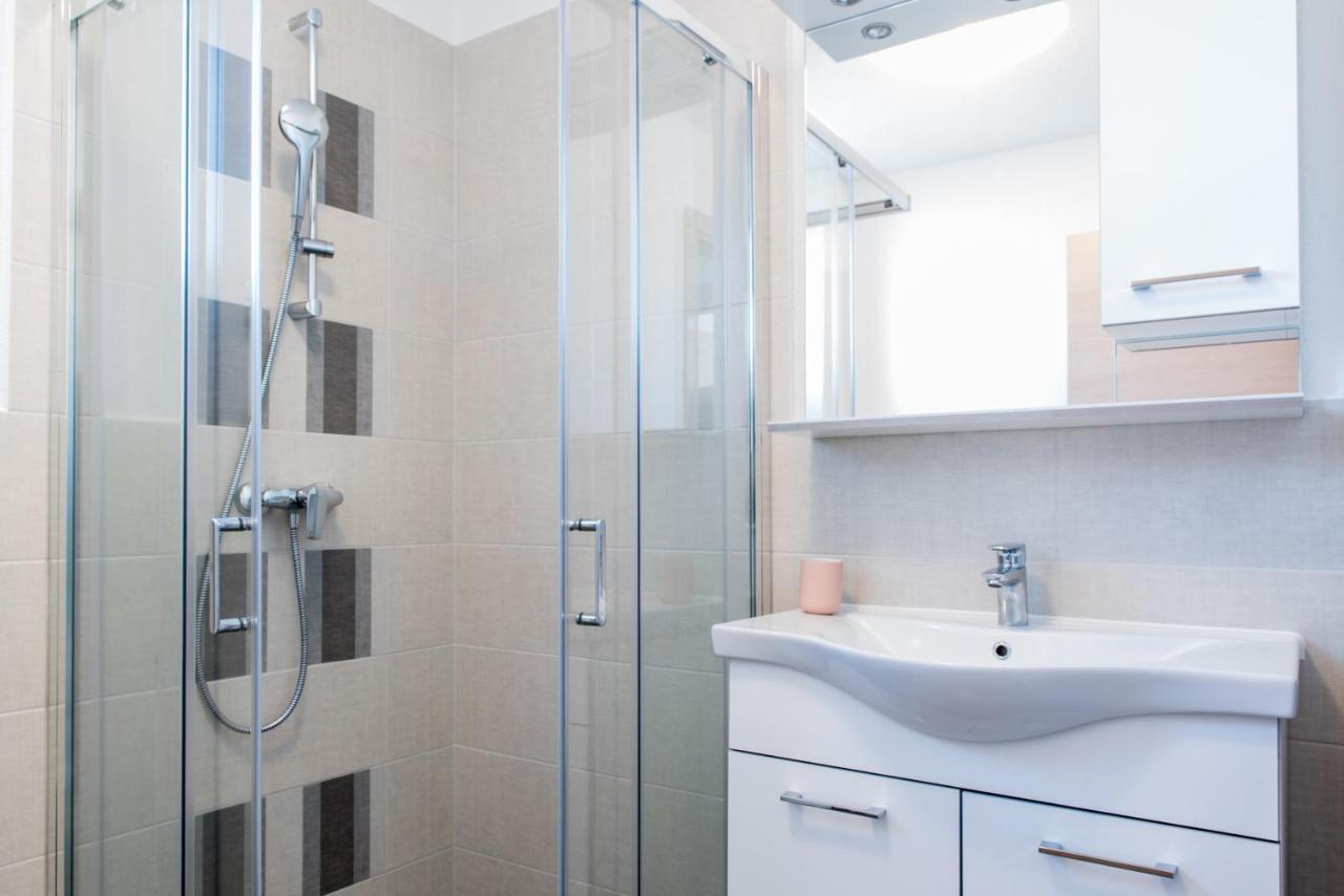 Kaštel Stari Apartments Zilic מראה חיצוני תמונה