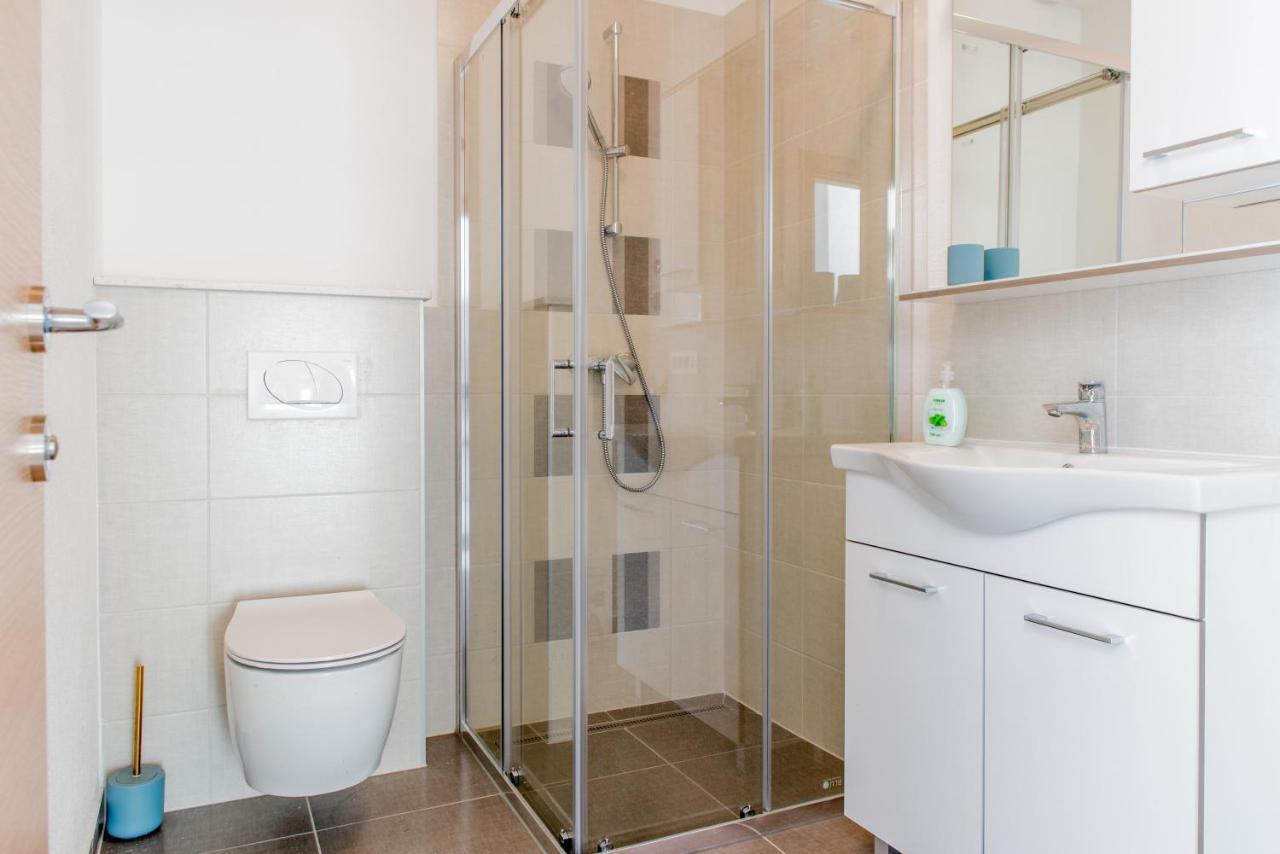 Kaštel Stari Apartments Zilic מראה חיצוני תמונה
