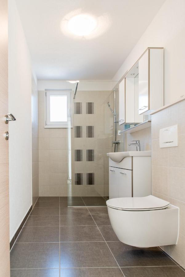 Kaštel Stari Apartments Zilic מראה חיצוני תמונה